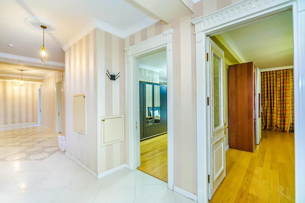 Vip Apartments Nearby Mcdonads バクー 0*,